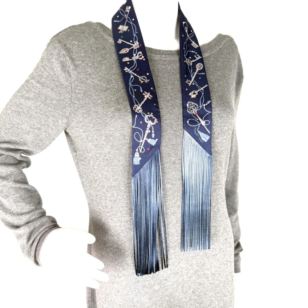 HERMES Les Cles a Pois Bleu Marine Gris Argent Silk Leather Fringes Twilly Scarf - Picture 2 of 7